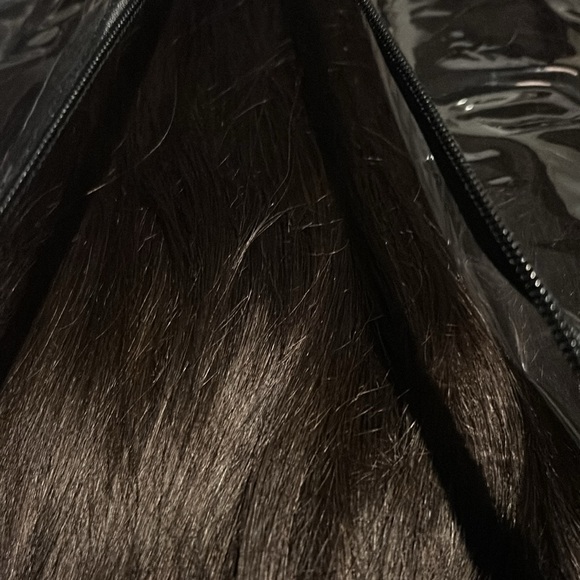 Selling my 20 inch clip in extensions! worn once ❤️❤️ - Picture 2 of 8